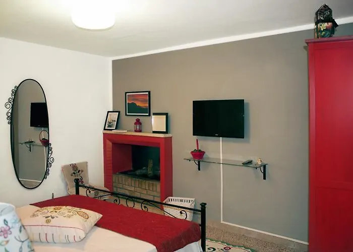 Alojamento de Acomodação e Pequeno-almoço Il Lauro 3*